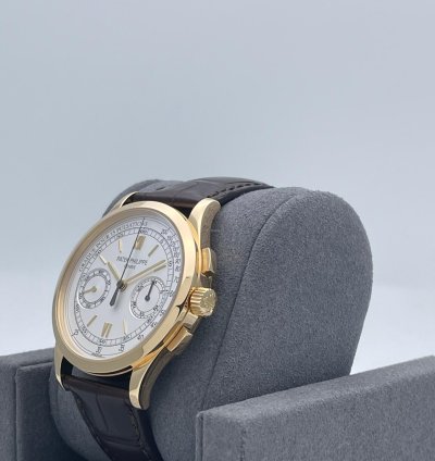 Patek Philippe Chronograph 5170j-001
