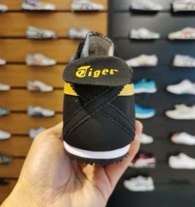 Onitsuka Tiger Mexico 66 Black Yellow Slipons