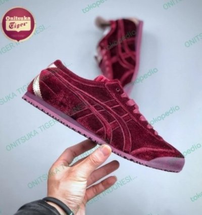 Onitsuka Tiger Mexico 66 Red Velvet Authentic Sneakers
