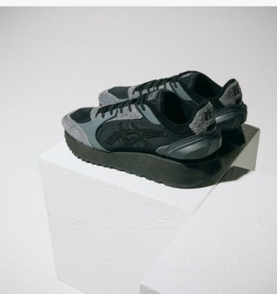 Onitsuka Tiger Moage Co Black Grey Sneakers
