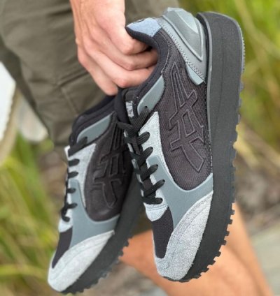 Onitsuka Tiger Moage Co Black Grey Sneakers