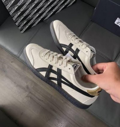 Onitsuka Tiger Tokuten Black White Sneakers