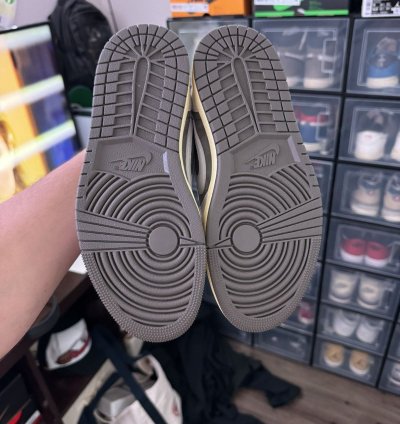 Jordan 1 Low Travis Scott Reverse Mocha