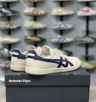 Onitsuka Tiger Tokuten Navy Cream Slipons