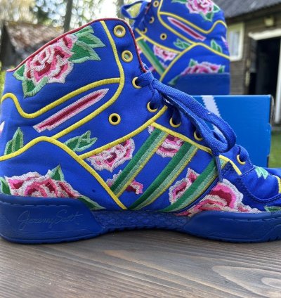 Adidas Jeremy Scott Wings Chinese New Year Sneakers Q21475