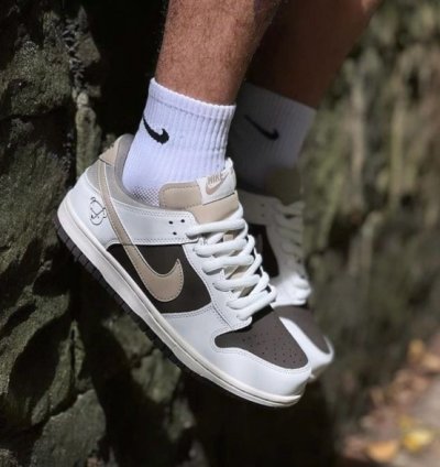 Otomo Katsuhiro X Nike Sb Dunk Low Dark Brown Sneakers