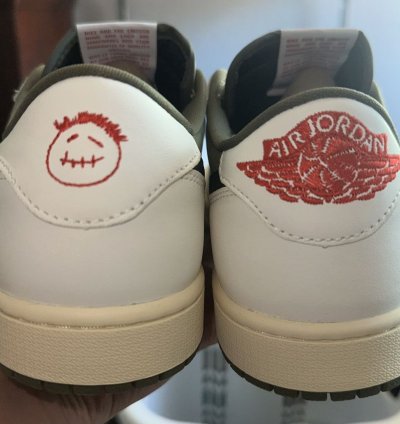 Jordan 1 Retro Low travis Scott Medium Olive