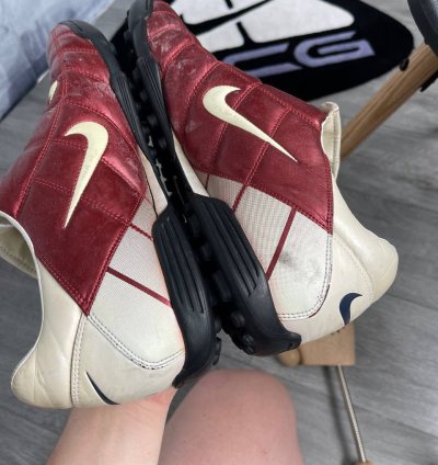 Vintage Nike Totalissimo Soccer Shoes Total