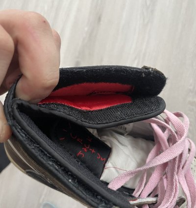 Wait Offers Jordan 1 Travis Scott