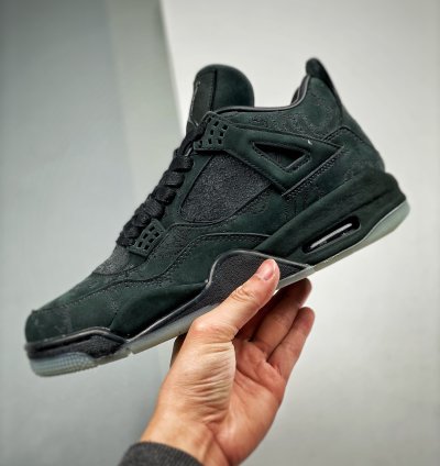 Nike Air Jordan 4 X Kaws Black 930155-001