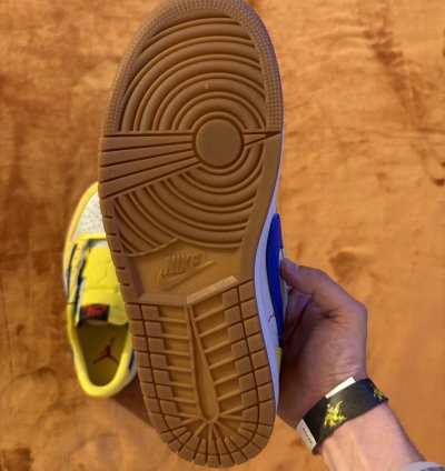 Jordan 1 Retro Low Og Sp Travis Scott Canary