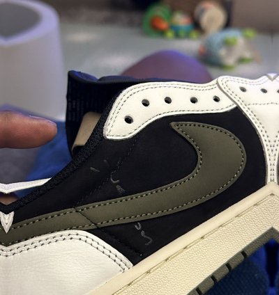 Jordan 1 Retro Low Og Sp Travis Scott Olive women