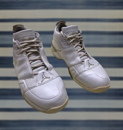 Vintage Nike Air Jordan 2005 Basketball Shoes Size 9 5 Us White Retro Mens