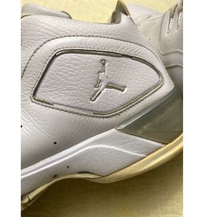 Vintage Nike Air Jordan 2005 Basketball Shoes Size 9 5 Us White Retro Mens