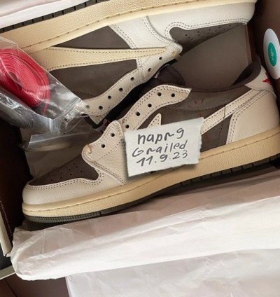 Jordan 1 Retro Low Travis Scott Reverse Mocha