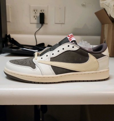 Jordan 1 Retro Low Travis Scott Reverse Mocha