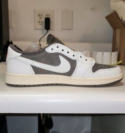 Jordan 1 Retro Low Travis Scott Reverse Mocha