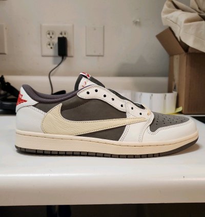 Jordan 1 Retro Low Travis Scott Reverse Mocha