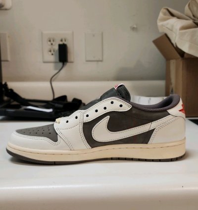 Jordan 1 Retro Low Travis Scott Reverse Mocha