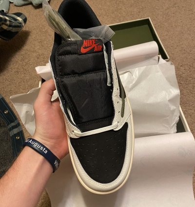 Jordan 1 Travis Scott Olive 9 5m 11w
