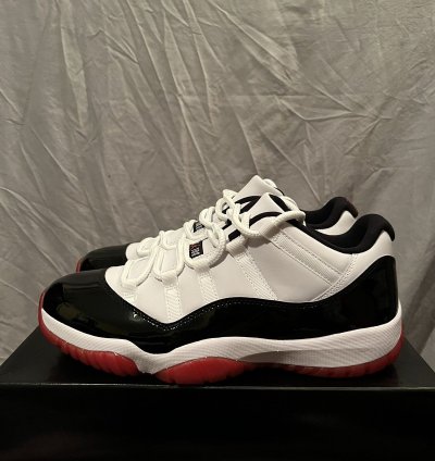 Jordan 11 Low Concord Bred