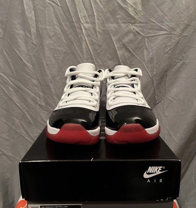 Jordan 11 Low Concord Bred