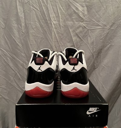 Jordan 11 Low Concord Bred