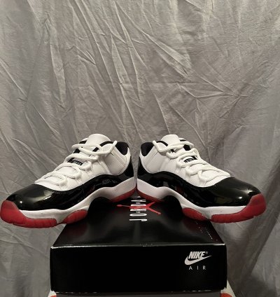 Jordan 11 Low Concord Bred