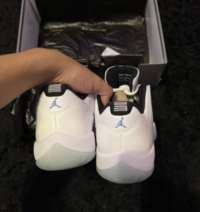 Jordan 11 Low Legend Blue