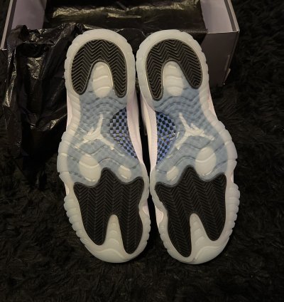 Jordan 11 Low Legend Blue