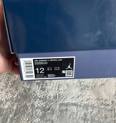 Jordan 11 Retro Low Diffused Blue