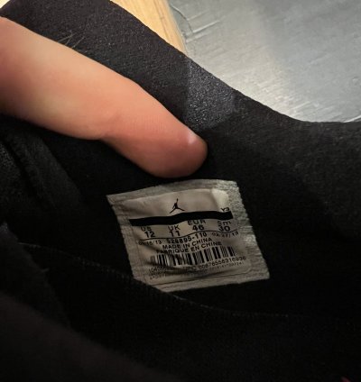 Jordan 11 Retro Low Tuxedo