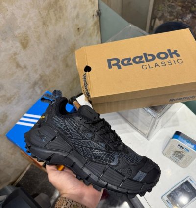 Reebok Zig Kinetica Edge 25 Black Sneakers