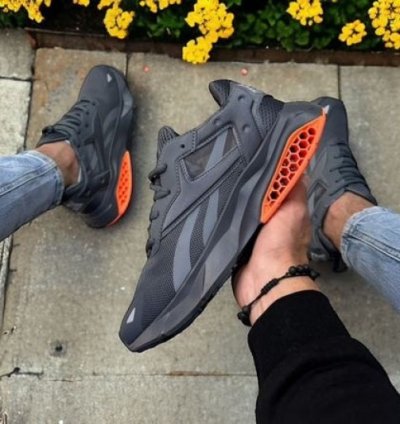 Reebook Hexalite Legacy Black Orange Sneakers