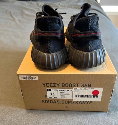 Adidas Yeezy Boost 350 V2 Bred Size 11 Cp9652