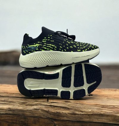 Skecher S Max Road Hyper Burst Green Sneakers