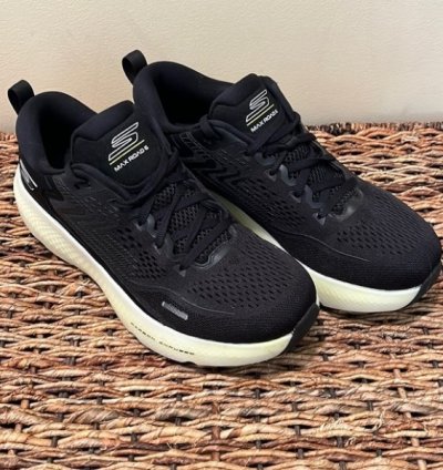 Skechers Go Run Max Road 6 Running Shoes
