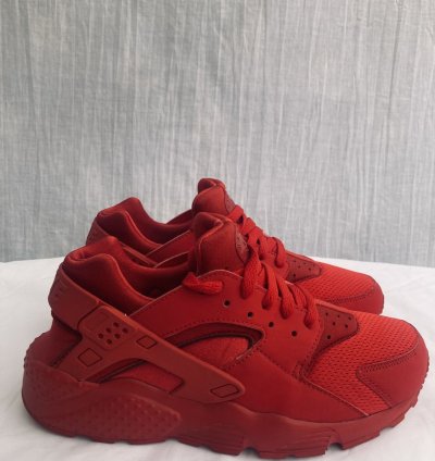 Vintage Nike Air Triple Red Huarache