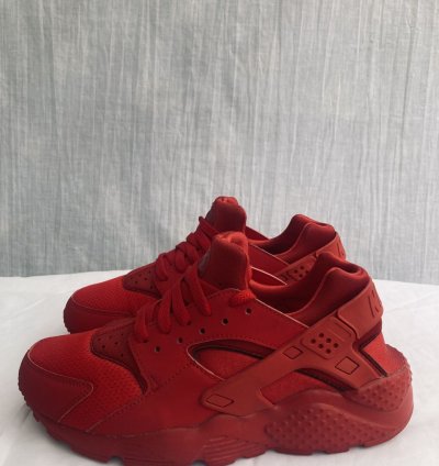 Vintage Nike Air Triple Red Huarache