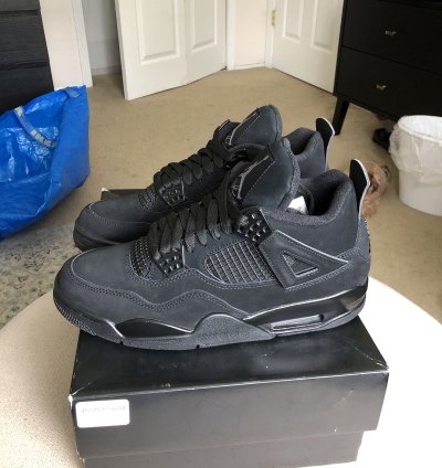 Jordan 4 Black Cat