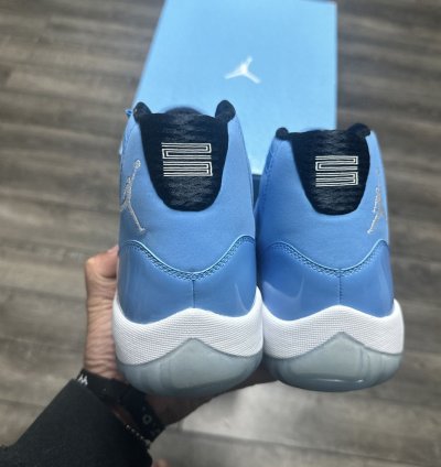 Air Jordan 11 Retro Pantone