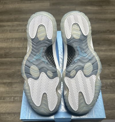 Air Jordan 11 Retro Pantone