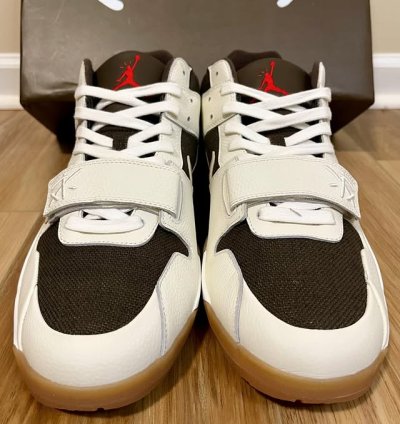 Travis Scott X Jordan Jumpman Jack sail