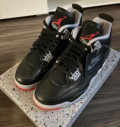 Jordan 4 Bred Reimagined Size 8 5