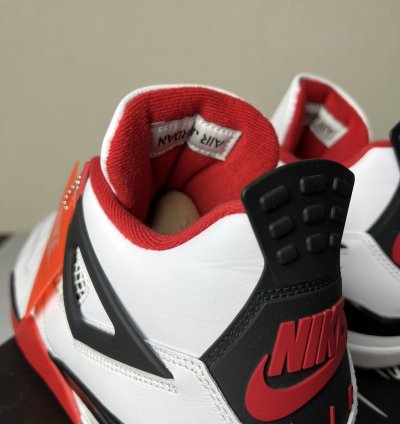 Jordan 4 Fire Red