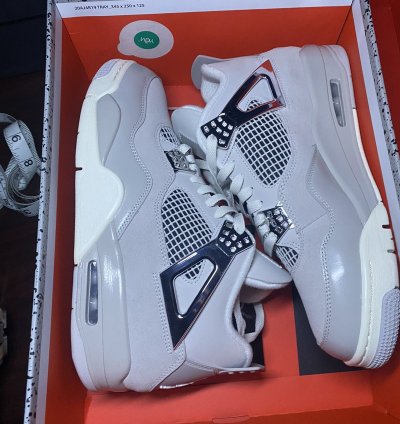 Jordan 4 Frozen Moments