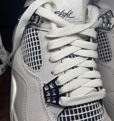 Jordan 4 Frozen Moments