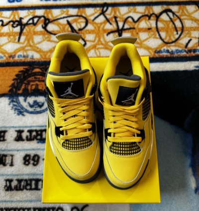 Jordan 4 Lighting