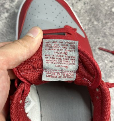Vintage Nike Dunk Low Retro Medium Grey Varsity Red Unlv