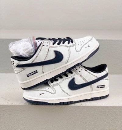 Supreme X Nik E Sb Dunk Low Sneakers